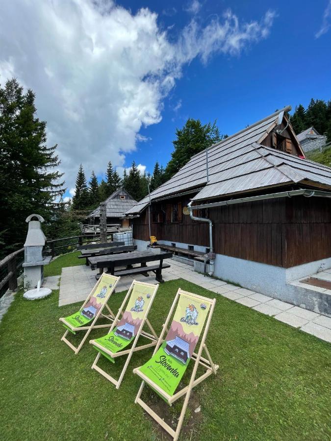 Velika Planina Chalet Slovenka オスレンドネスロヴェンスカ エクステリア 写真